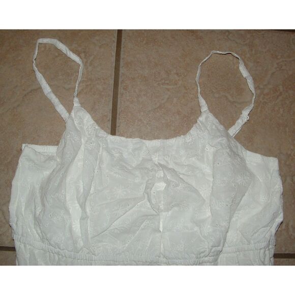 NEW Girls Sz XL (14) White Eyelet Adjustable Straps Sleeveless Top ART CLASS - Picture 2 of 4